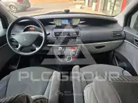 2012 Peugeot 807