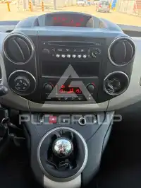 2012 Peugeot Partner