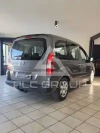 2012 Peugeot Partner