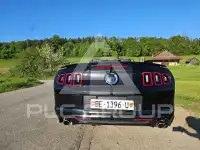 2012 Ford MUSTANG