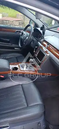 2012 Volkswagen PHAETON