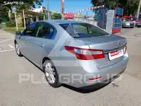 2012 Renault Latitude