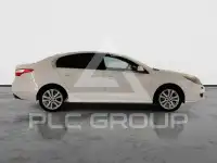 2012 Renault Latitude