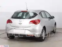 2012 Opel Astra