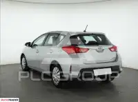2013 Toyota AURIS