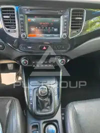 2013 KIA Carens