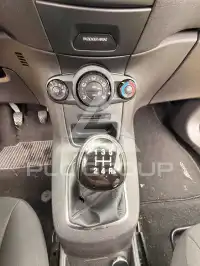 2013 Ford FIESTA
