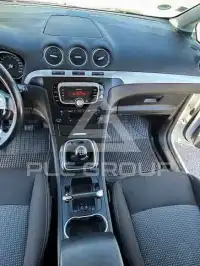 2013 Ford GALAXY