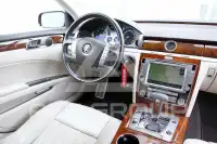 2013 Volkswagen PHAETON