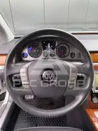 2013 Volkswagen PHAETON