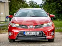 2014 Toyota AURIS