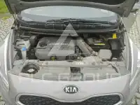 2014 KIA Carens