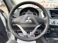 2015 Mitsubishi L200