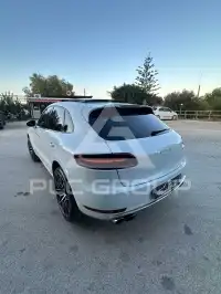 2015 Porsche MACAN