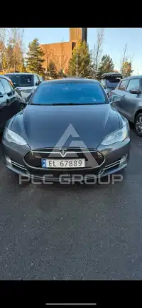 2015 Tesla Model S