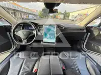 2015 Tesla Model S