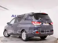 2015 Ssangyong Rodius