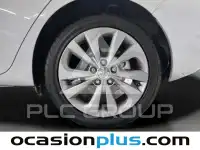 2015 Toyota AURIS