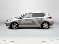 2015 Toyota AURIS