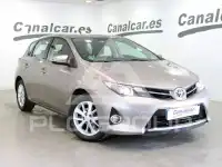 2015 Toyota AURIS