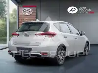 2015 Toyota AURIS