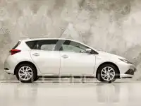 2015 Toyota AURIS