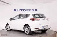 2015 Toyota AURIS