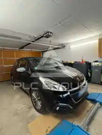2015 Peugeot 208
