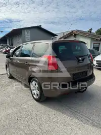 2015 Peugeot 5008