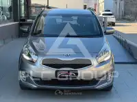 2015 KIA Carens