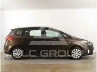 2015 KIA Carens