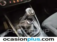 2015 KIA Carens