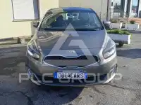 2015 KIA Carens