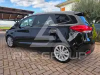 2015 KIA Carens