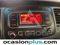 2015 KIA Carens