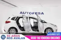 2015 KIA Carens