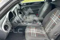 2015 Volkswagen BEETLE