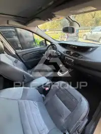 2015 Renault Scenic