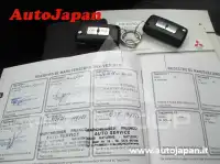2016 Mitsubishi PAJARO