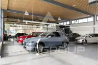 2016 Infinity Q30