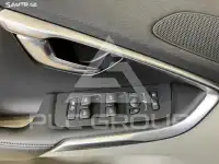 2016 Volvo V40