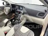 2016 Volvo V40