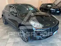 2016 Porsche MACAN