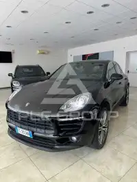 2016 Porsche MACAN