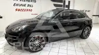 2016 Porsche MACAN