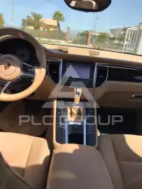2016 Porsche MACAN