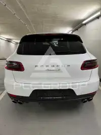 2016 Porsche MACAN