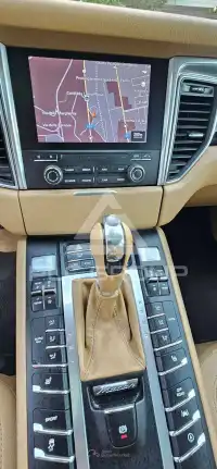 2016 Porsche MACAN