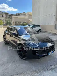 2016 Porsche MACAN