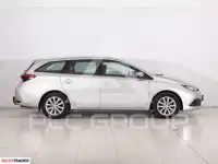 2016 Toyota AURIS